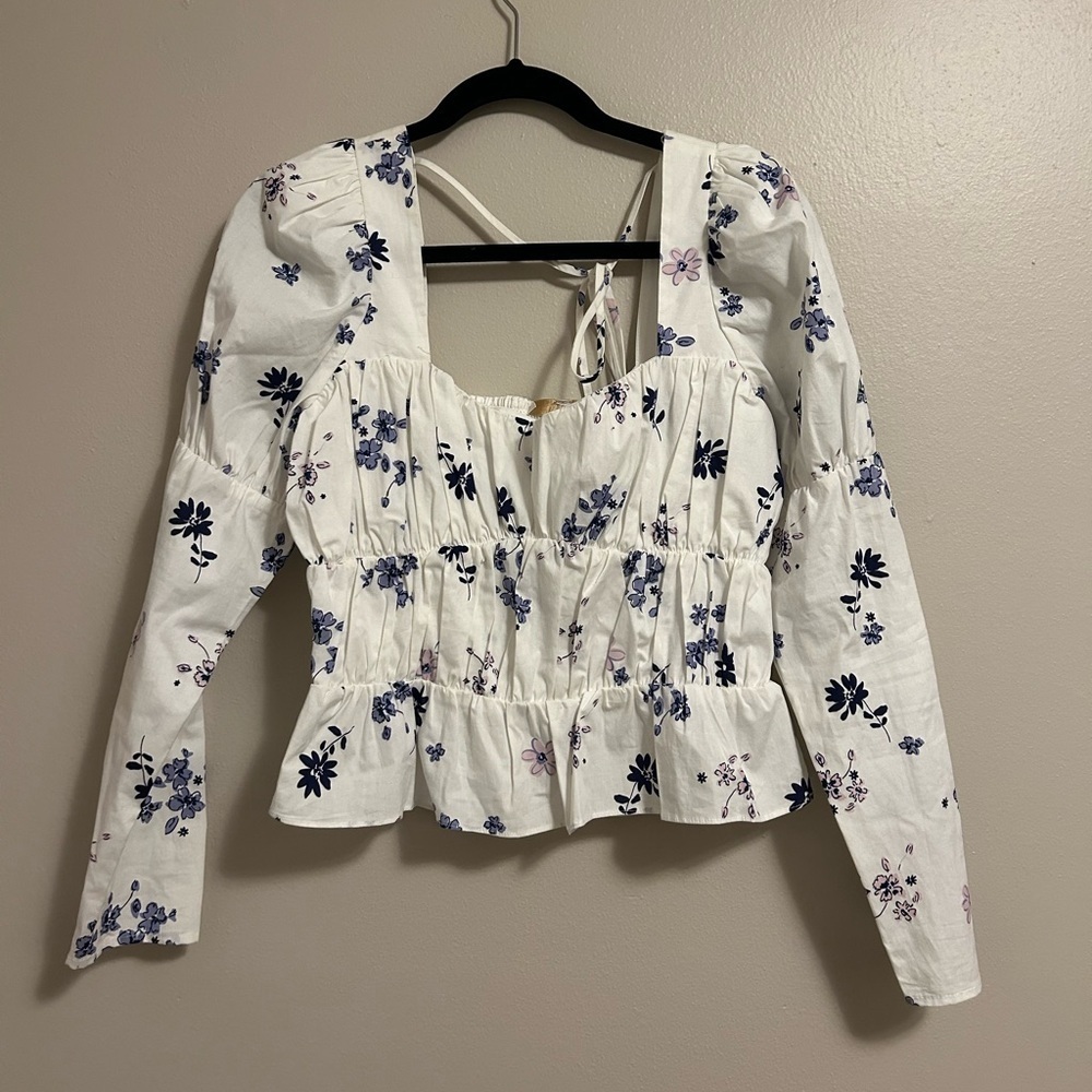 WAYF Ivory and Blue Floral Smocked Long-Sleeve Top New With Tags Size Large nfs